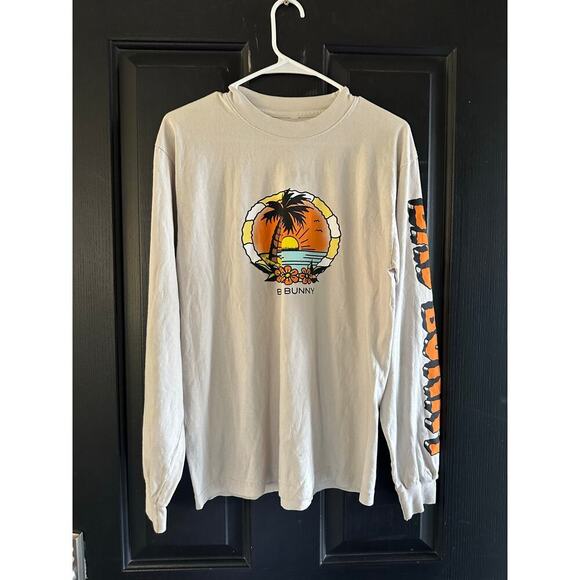 Bad Bunny Official Un Verano Sin Ti Crew Neck Concert Music T-Shirt Size small - Picture 4 of 6